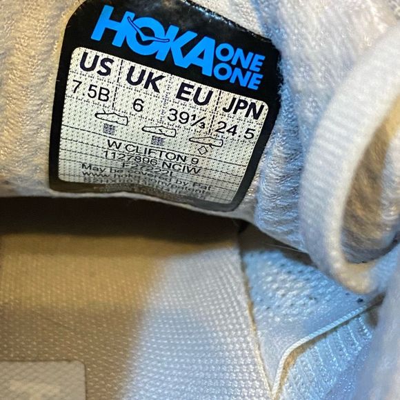 HOKA ONE ONE CLIFTON 9 - Women’s Running Shoes - SIZE 7.5B - Picture 11 of 11